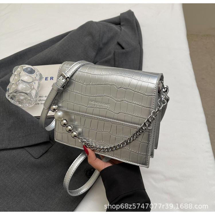 

Small bag women s 2025 new fashion Korean version popular shoulder chain bag trendy fashion messenger small square bag women s bag срібний