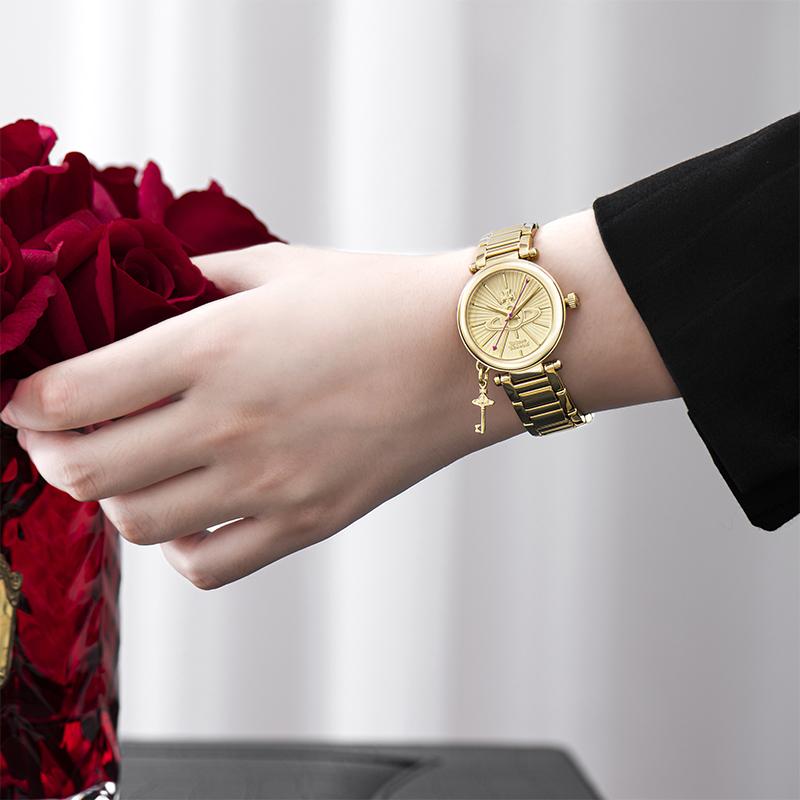 Vivienne Westwood Quartz Watch Stainless Steel Band Gold Dial 50 Meters Water Resistant Women watches Silver VV006KGD