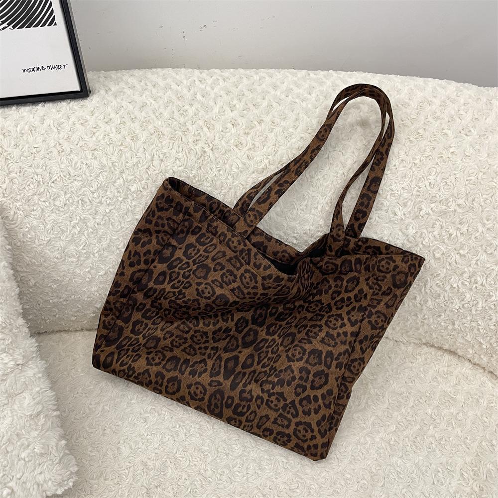 5 Retro Suede Leopard Print Large-capacity Shoulder Bag Autumn and Winter New Commuter Versatile Underarm Bag Women