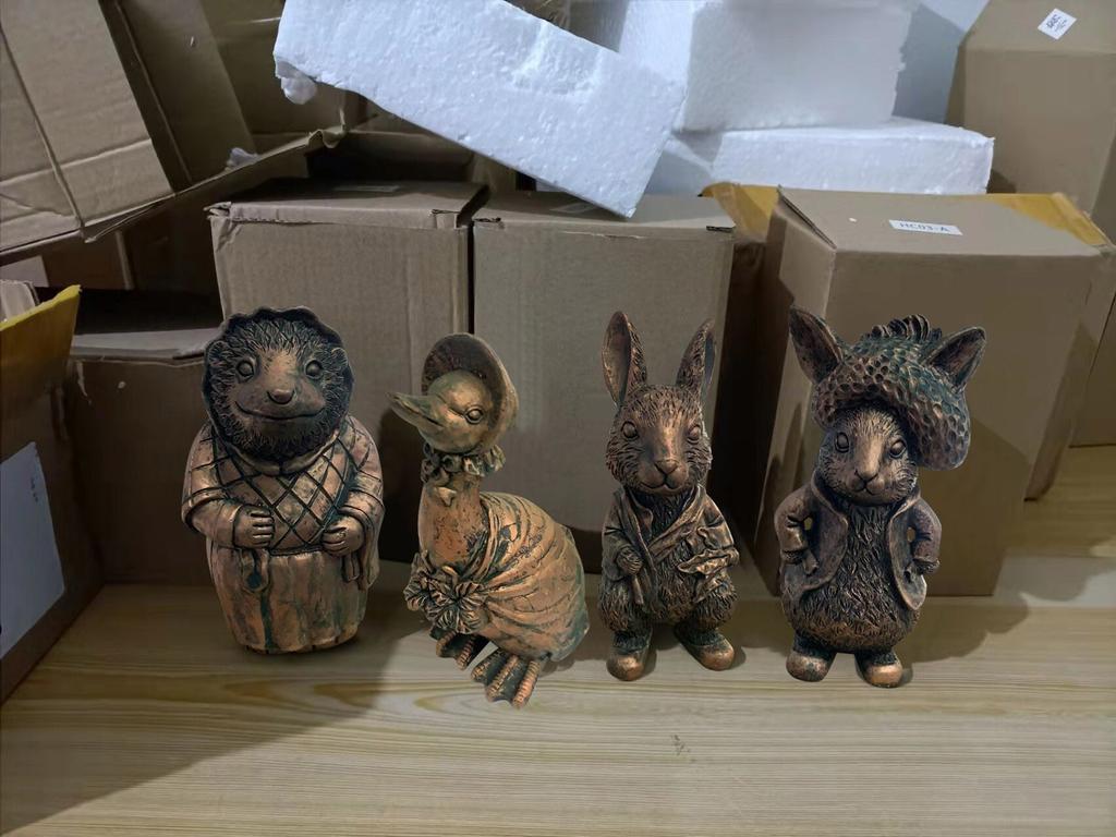 Tierornamente für den Außenbereich, Gartenstatuen, dekorative Figurenornamente, Osterdekorationen für den Innen- und Außenbereich für die Terrasse