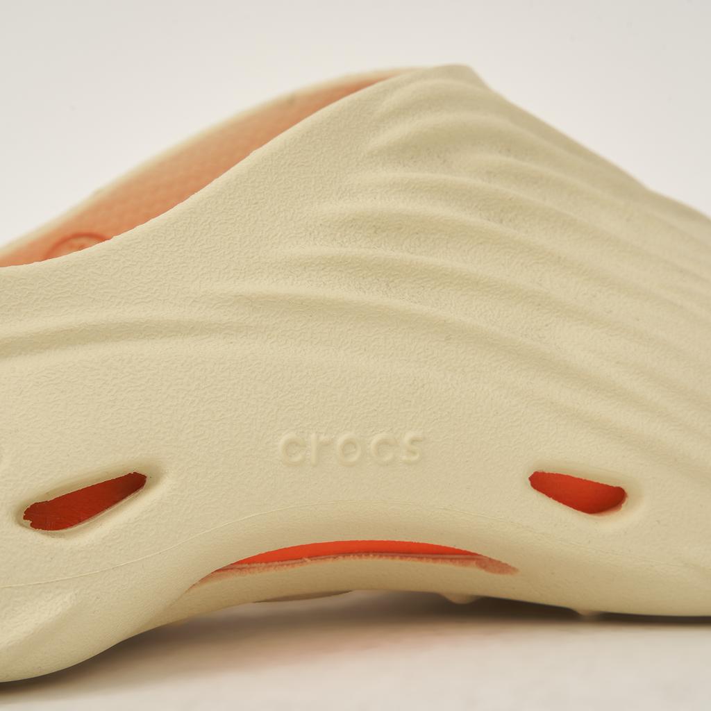 Crocs Echo Wave Vanilla Unisex Sneaker Creme 210521-108