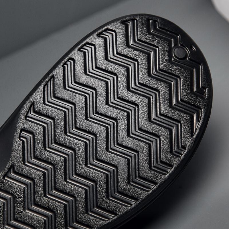Men Waterproof Chef Shoes Non-slip and Oil-proof Kitchen Shoes Operating Room Slippers Summer Spring and Autumn Outdoor Clogs