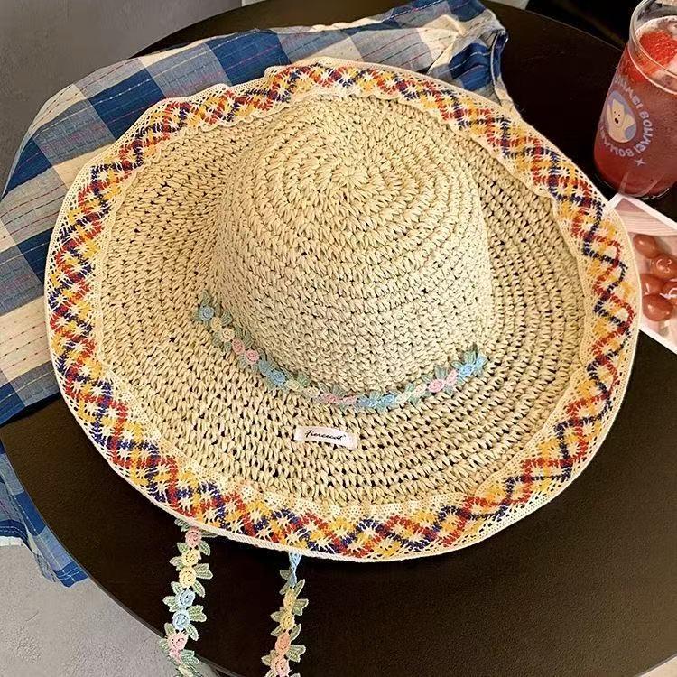 2024 Women's French Straw Hat: Breathable Lace Floral Sun Protection Beach Hat