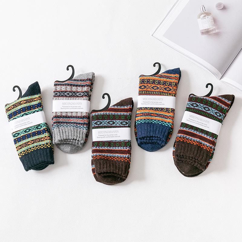 Men Wool Socks 5 Pairs High Quality Business Thicken Men's Socks Winter Warm Retro National Style Small Square For Snow Boots New