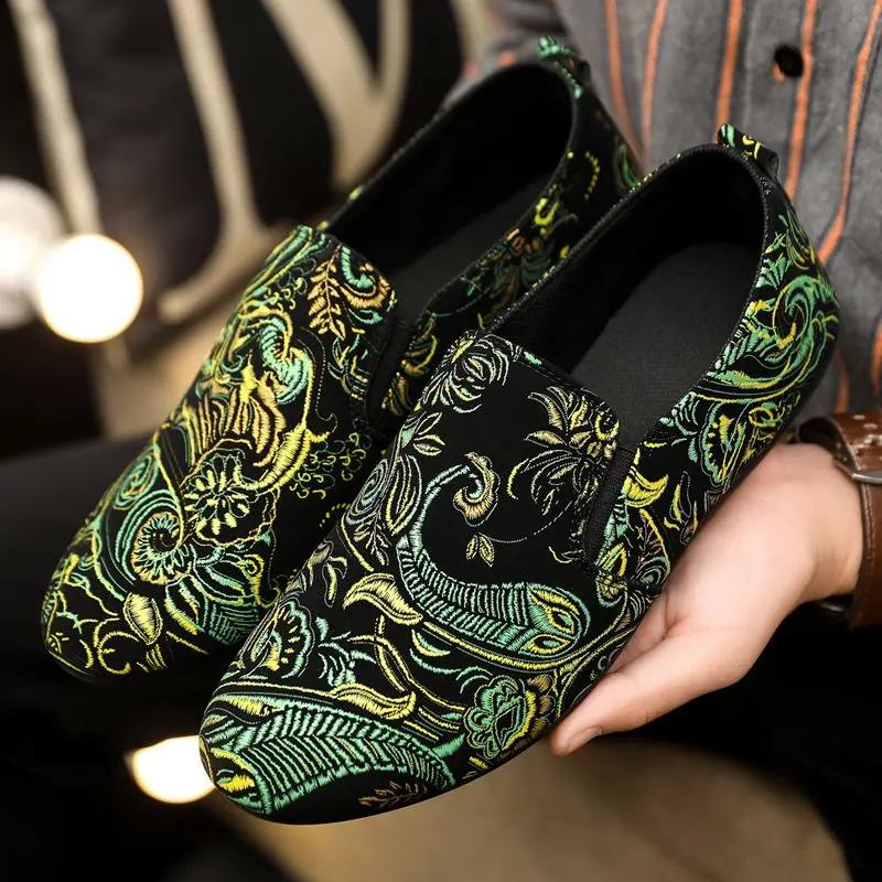 Fashion Male Shoe Low-Top Plus Size Slip-on Moccasin Sneakers Without Leather 2025 Trend Leisure Fashion High Quality Men's Casual Shoes