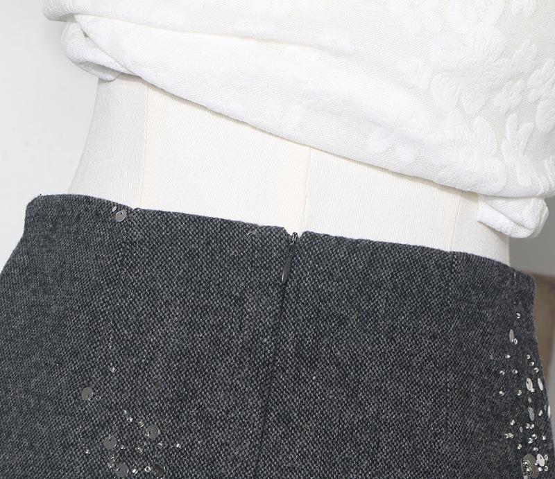 2025 Winter Beaded Sequin High-Waist A-line Skirt - Slim Fit, Anti-Exposure, Hip-Hugging Design