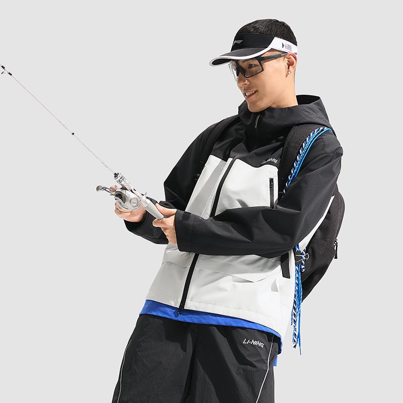 Li Ning Hooded Straight Cut Comfortable Waterproof Windbreaker Men Outerwear Black Cream AFDU689-1