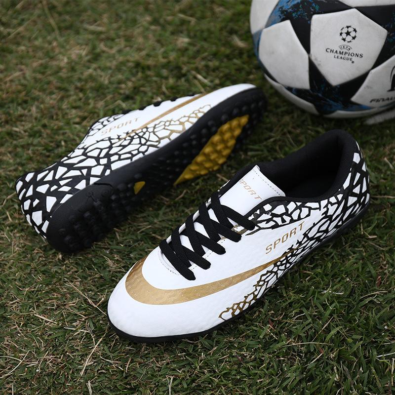 Foreign trade men's and women's football shoes sports football shoes long nails broken nails football game training shoes wear-resistant