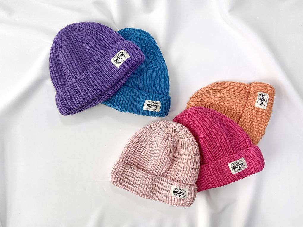 Women's Men's Spring Label Watch Beanie Fall Winter Plain Hat