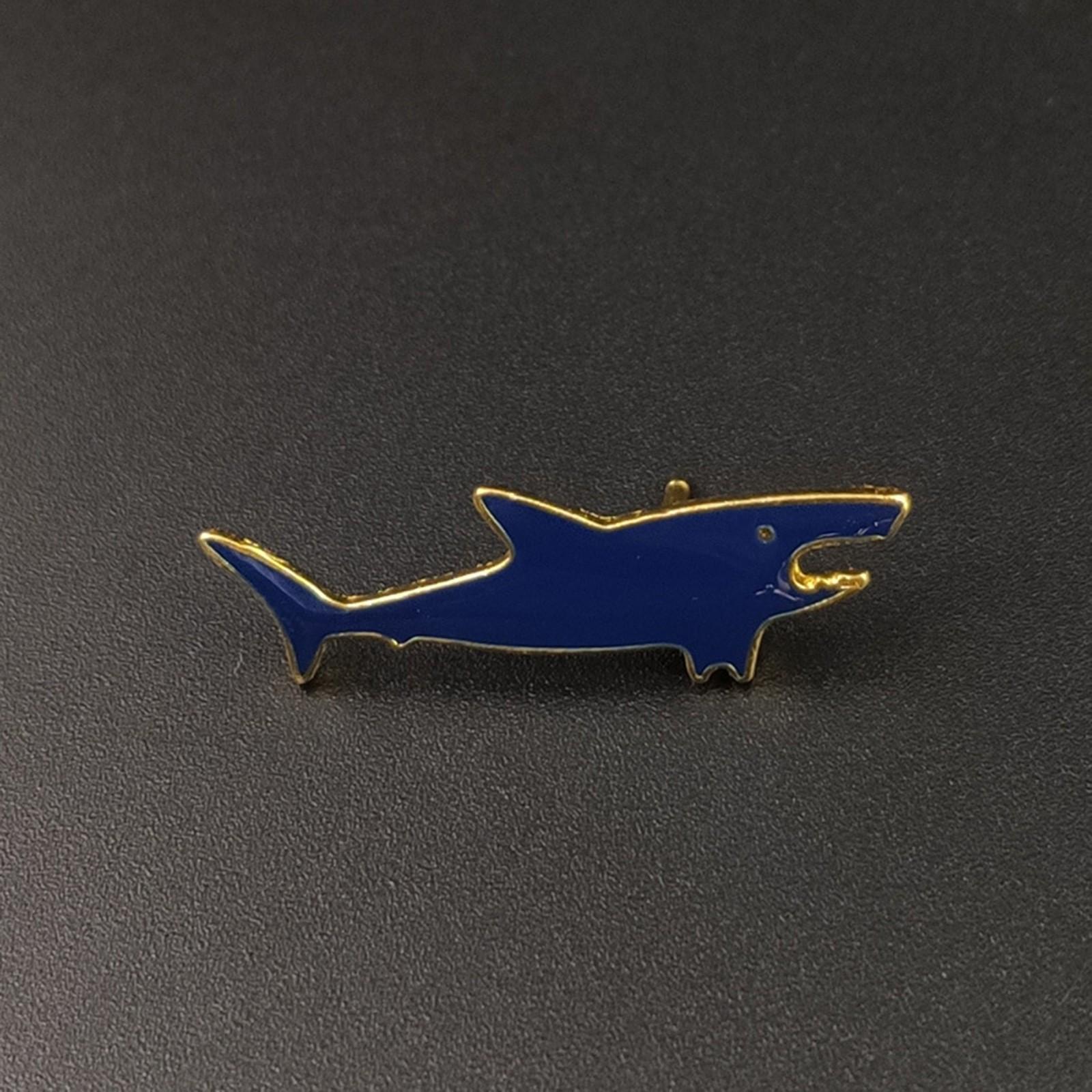 

Эмалированные булавки, брошь с синей волной, значок джинсовой рубашки, булавка с лацканами, мультяшные забавные ювелирные изделия, подарок синий