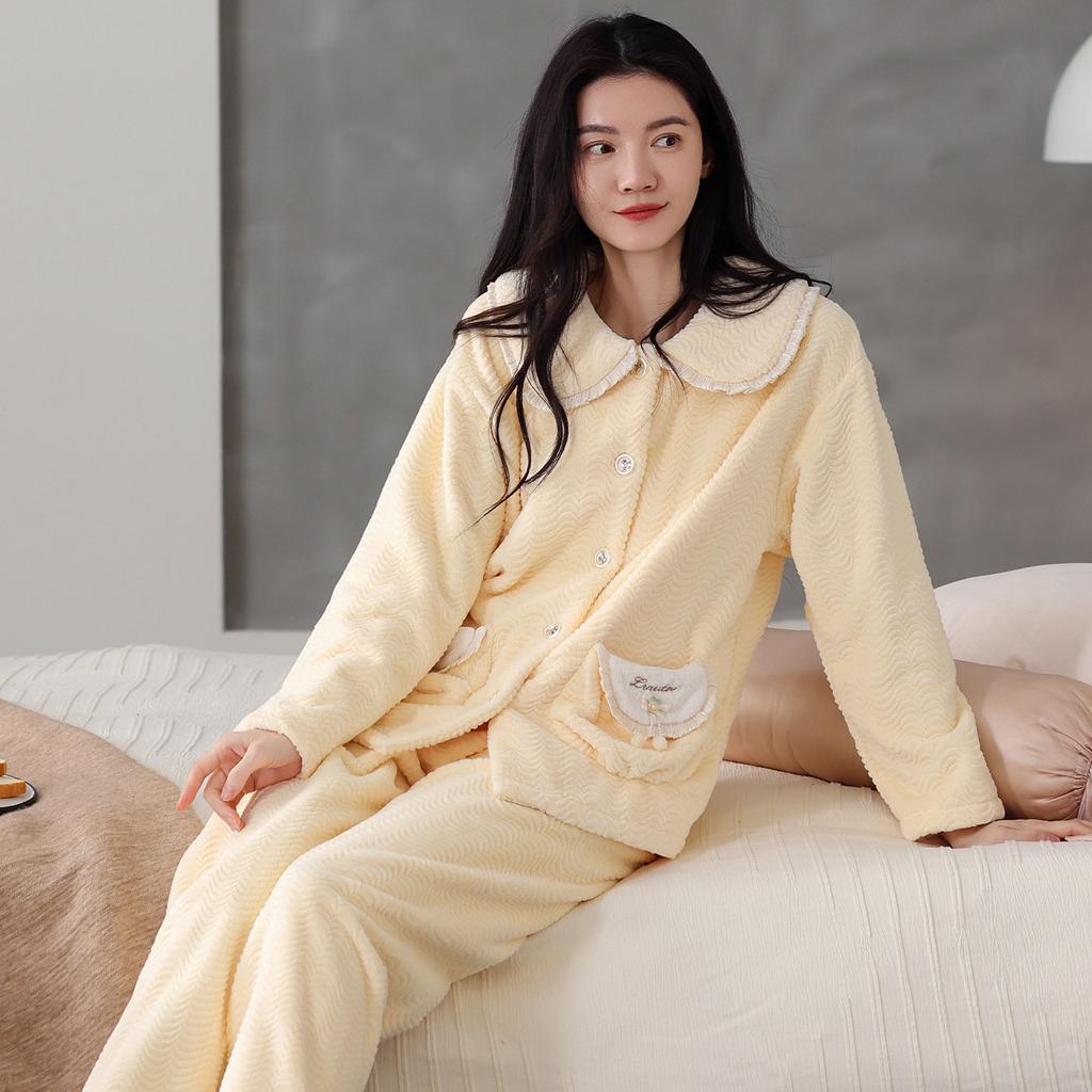 1011 winter women's pajamas thickened flannel loungewear foreign gas cardigan doll collar winter warm loungewear set
