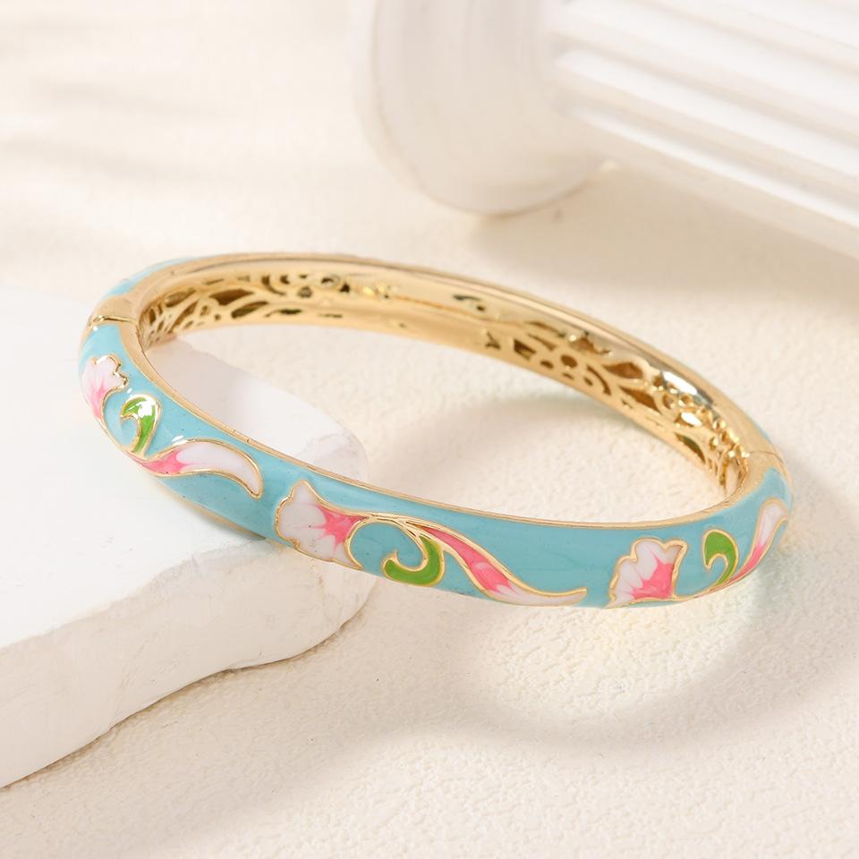 Enamel Cloisonné Lotus Open Traditional Marquetry Ethnic Style Jewelry for Women One Size(16-22CM)