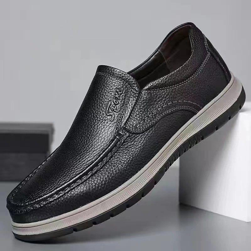 Luxury Men's Shoes Quality Cow Leather Casual Shoes Classic Slip on Loafers Comfort Driving Shoes Men Business Leather Footwear
