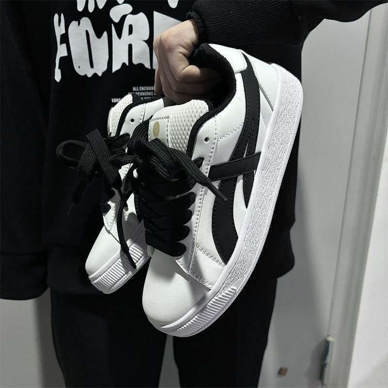 Hong Kong style original retro black board shoes for women ins spring and autumn new versatile sports and leisure bread shoes for women