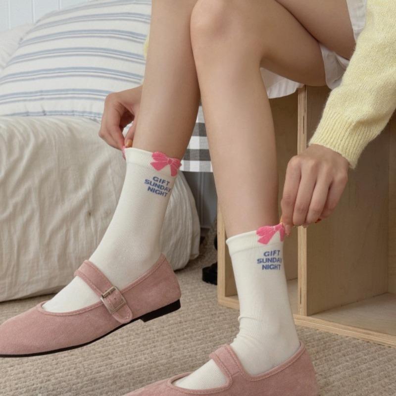 5 Pairs of Female Autumn Thin Stereotaxic Bow Boneless Thin White Pile Pile Cotton Socks
