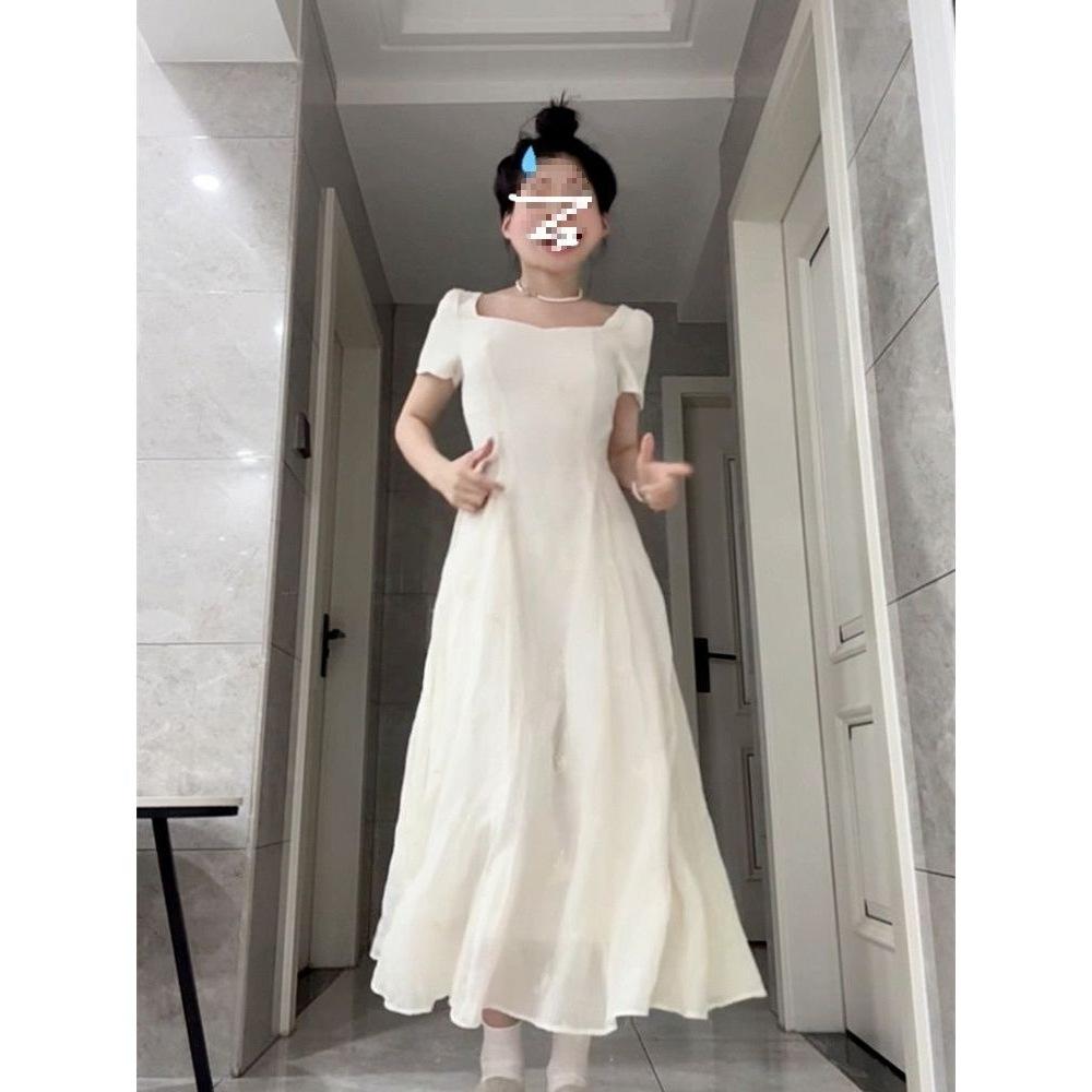 Square neck dress women's summer French high-end feeling super good-looking, beautiful, unique and beautiful waist temperament medium and long dress
