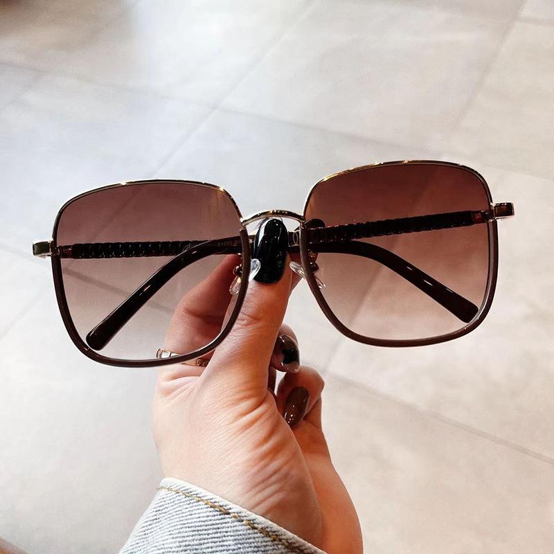 Nye halvramme solbriller Firkantede Trendy kvinners ensfarget ansikt All-match solbriller Gradient briller