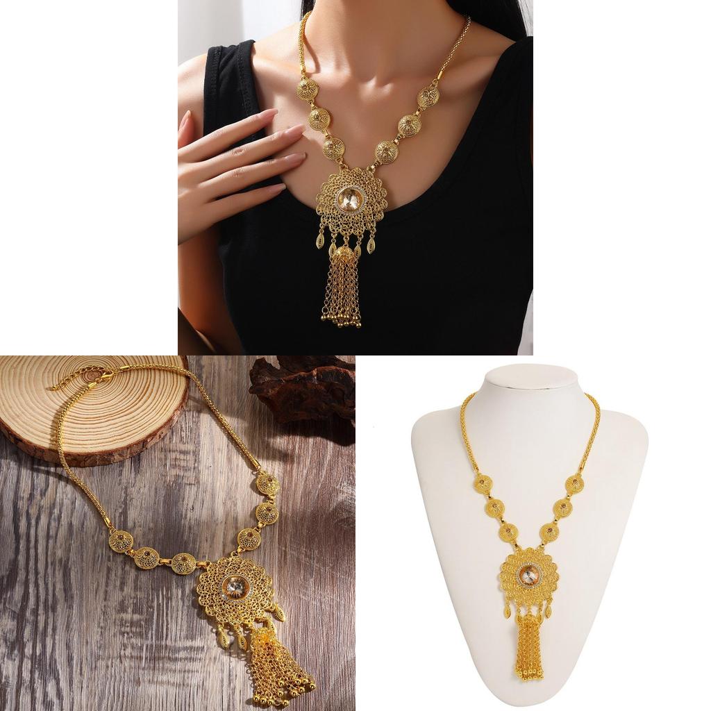 Collier Pendentif Style Tribal Indien en Alliage Doré Avec Motif Fleur en Cristal Pour Femmes
