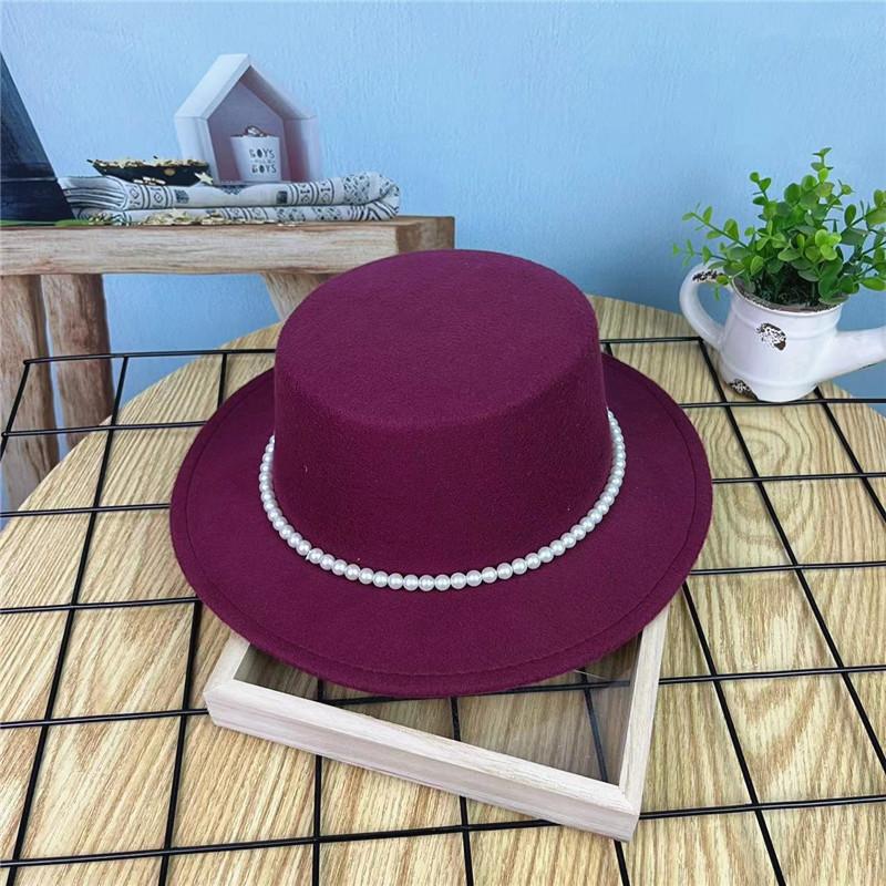 Hat Women's New Pearl Chain Flat Top Woolen Hat Elegant Casual European, American British Flat Edge Retro Hat