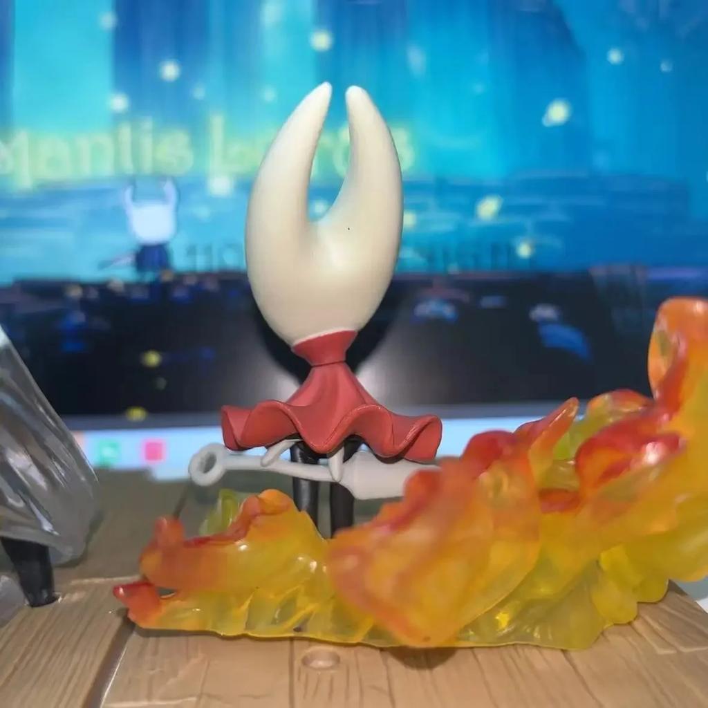 2Pcs/Set Hollow Knight Anime Game Figure Hollow Knight Pvc Action Figure Collectible Model Christmas Gifts Thanksgiving 4 Sold B