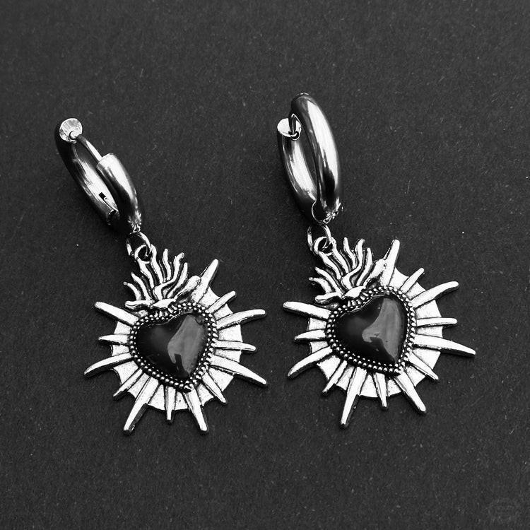 

Gothic Temperament Sacred Heart Red Black Drip Glaze Heart Shape Hoop Earrings for Women Halloween Party Stainless Steel Jewelry чёрный
