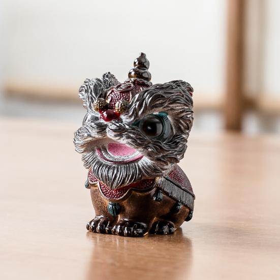 Lion Tea Pet Color-Changing Ornament for Tea Table Decoration Traditional Auspicious Lion Design National Trend Culture Tea Accessory