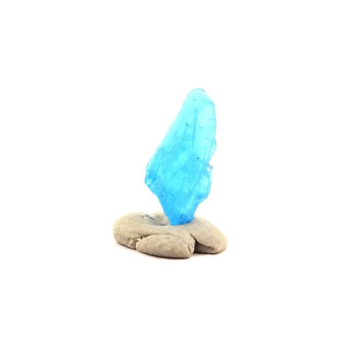Pierres et Minéraux. Apatite bleu neon. 0.69 ct. Betroka, Anosy, Madagascar.