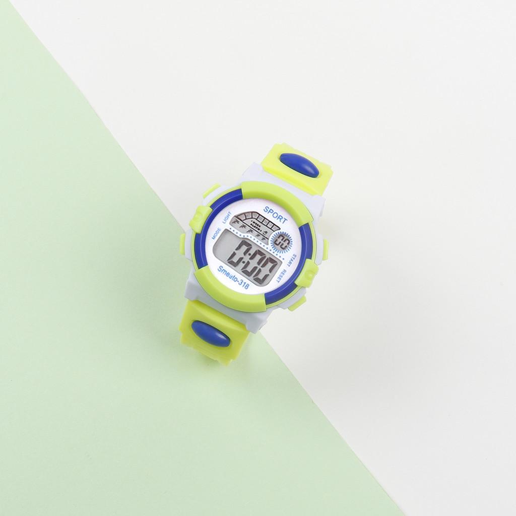 

Children Digital Sports Watch With Alarm And Rubber Strap For School зелений