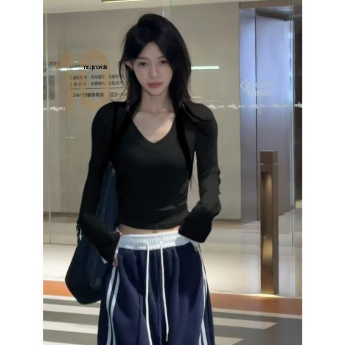 Korean Style Women's White V-Neck Long-Sleeve Slim Fit Cropped Top - Autumn Waist-Cinched Hot Girl Inner Layer Tee