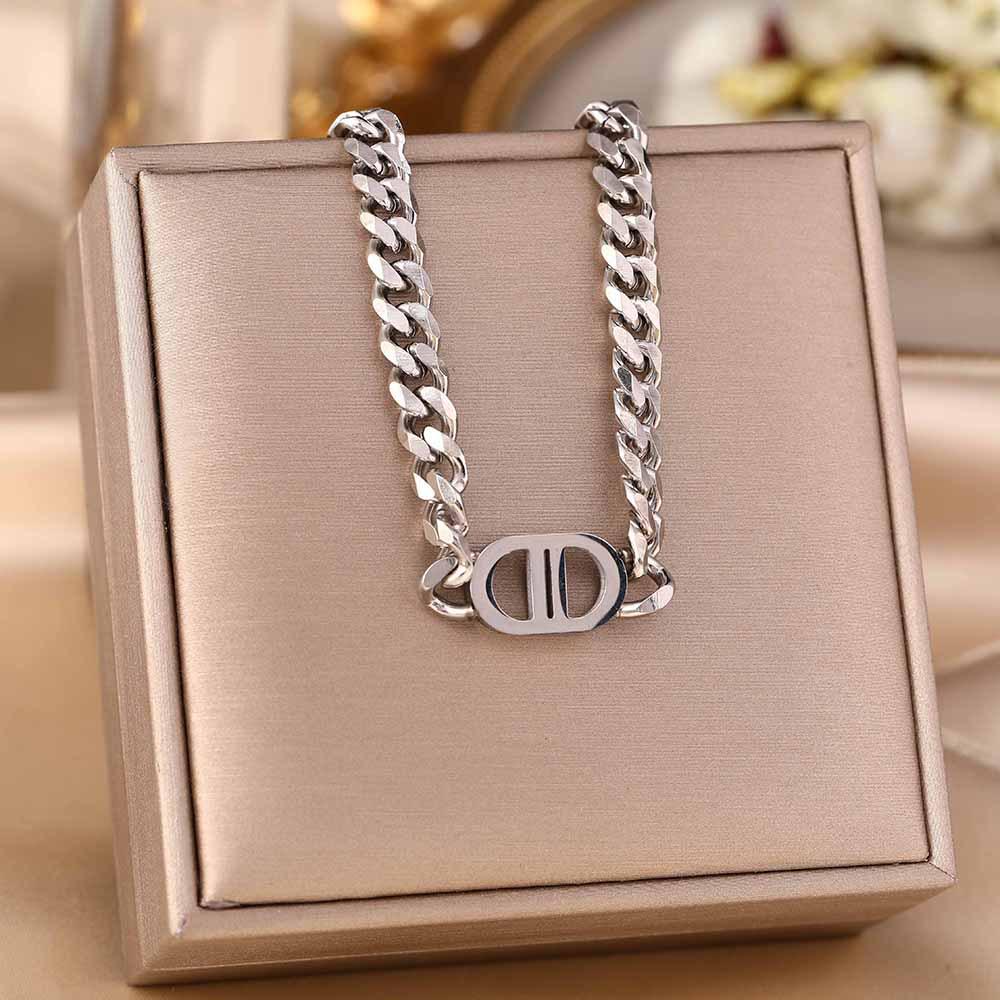Women's Silver Titanium Steel Necklace with Micro-Inlaid Zircon - Elegant, Durable Clavicle Chain Jewelry