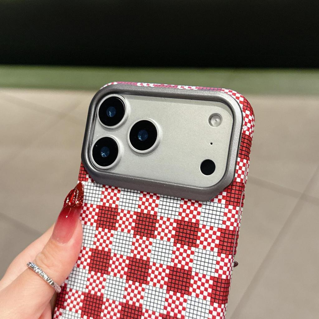 iPhone 17 Kevlar Case: Carbon Fiber Magnetic Skin-Feel Matte Cover for Apple 16 Pro Max
