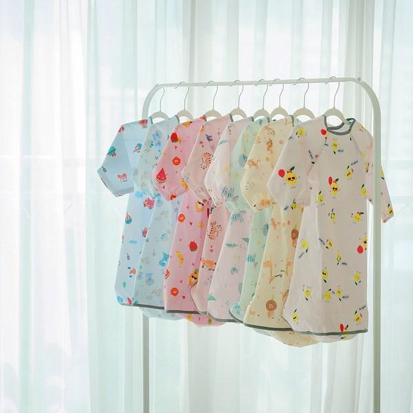 Bell Baby kojenecký samonavlékací bryndák s dlouhým rukávem a částečným krytím, (obnovený) žluté zvíře, 1 kus, 1 kus