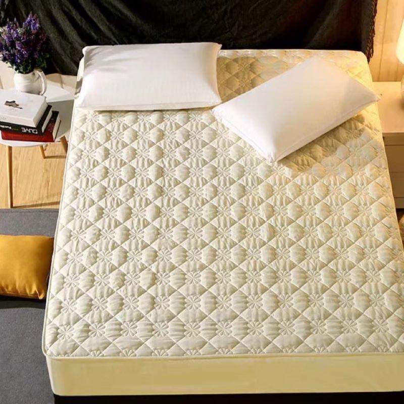 Soft Sanding Quilted Mattress Cover Double King Size Customized  Anti-mite Pad Protector Cover Not Including Pillowcase