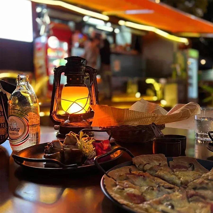Flame Effect Vintage Lantern Portable Camping Light USB-C Rechargeable 1200mAh Battery Bar Restaurant Christmas Decoration