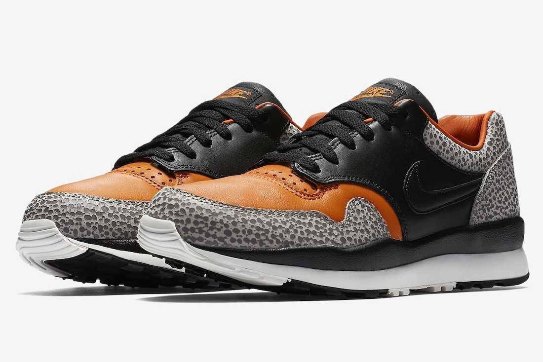 HM3818-001 Nike Air Safari Electric Black Monarch (Men s) 7.5