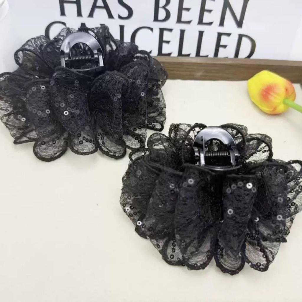 Versatile Black Retro Bubble Hair Claw Clip - Acrylic & Organza