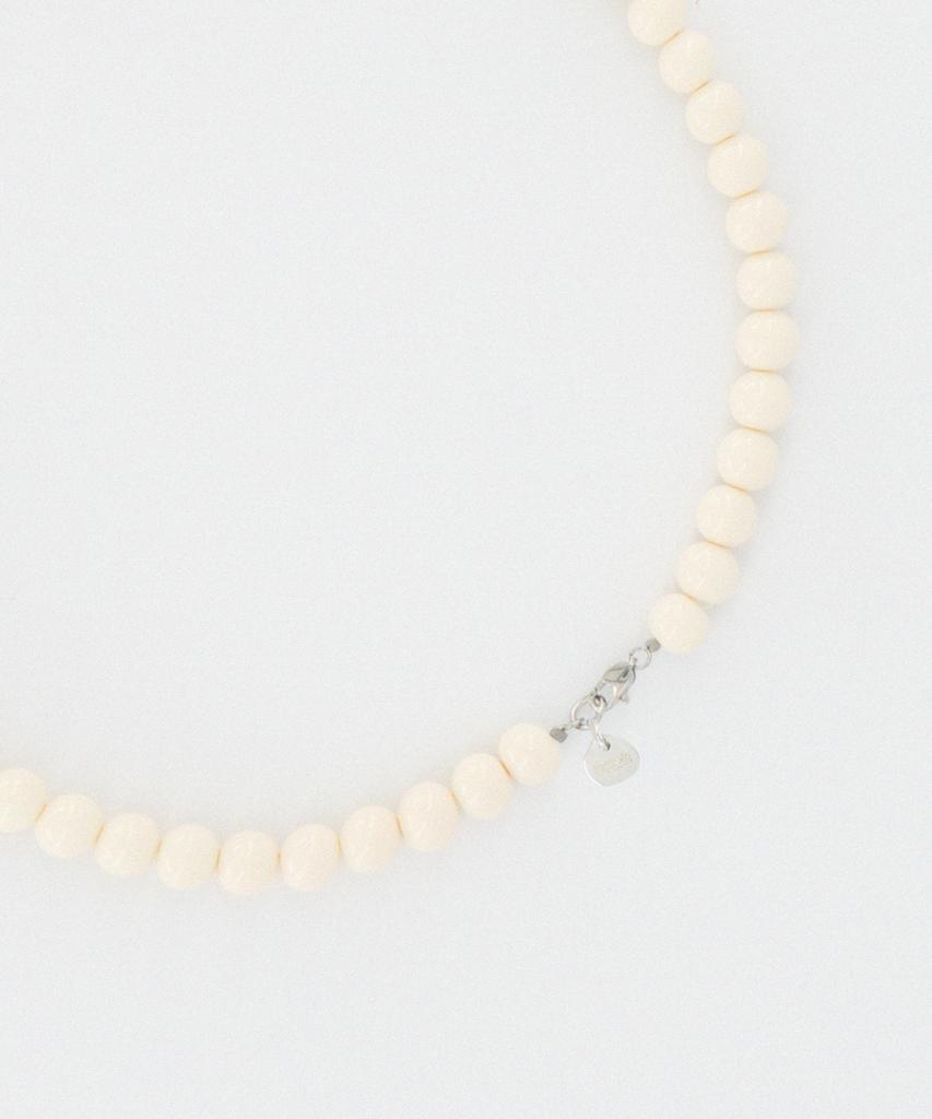 Douhab Pebble – Foam Necklace