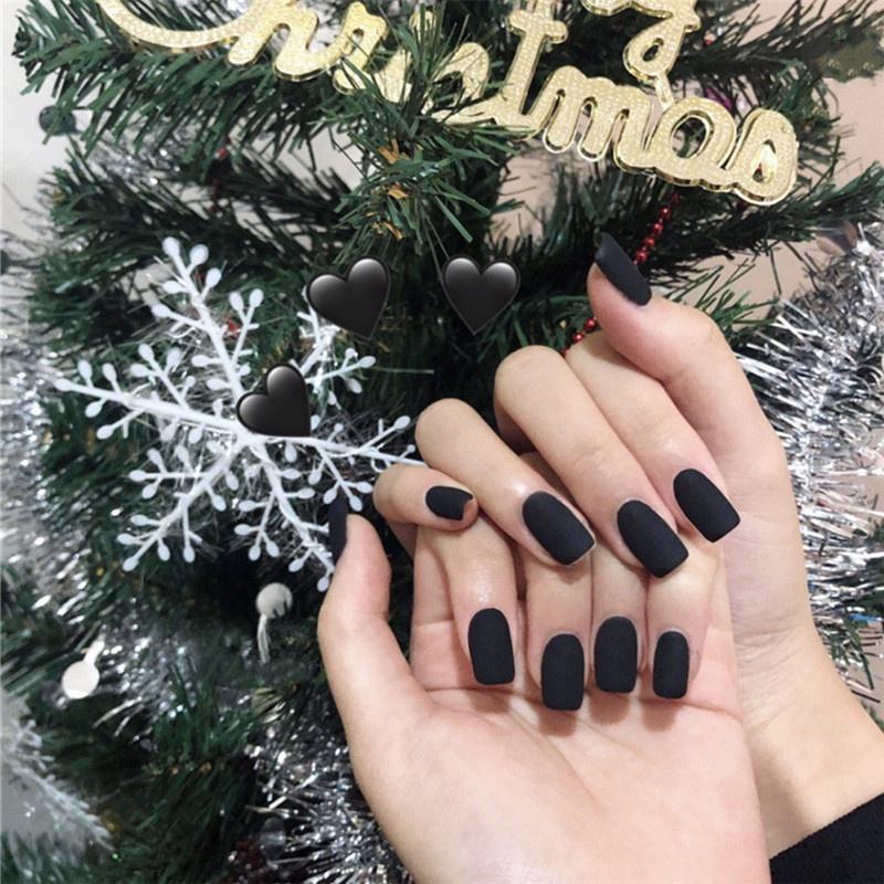 Bunte Süßigkeiten-Kollektion 24-teiliges Set kurzer dünner Nagelfolien in Uni-Farben