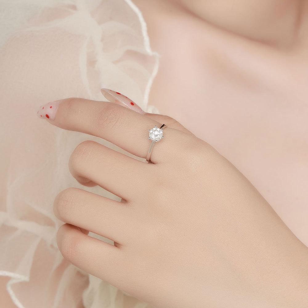 Classic One Carat Moissanite S925 Sterling Silver Ring: Elegant Proposal or Wedding Gift for Her