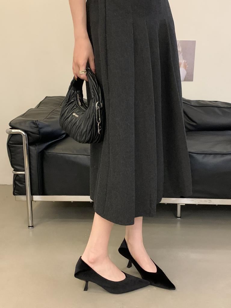 2025 New Korean Version Pointed Head Shallow Mouth Foot Cover Soft Sole Commuter Work Thin Heel Women's Shoes