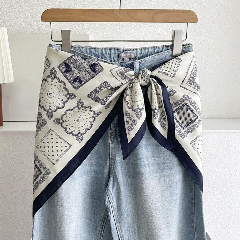 White Floral Small Silk Scarf Triangle Scarf Headscarf Belt Women's Decoration with Skirt Jeans Waist Accessories Fart Curtain