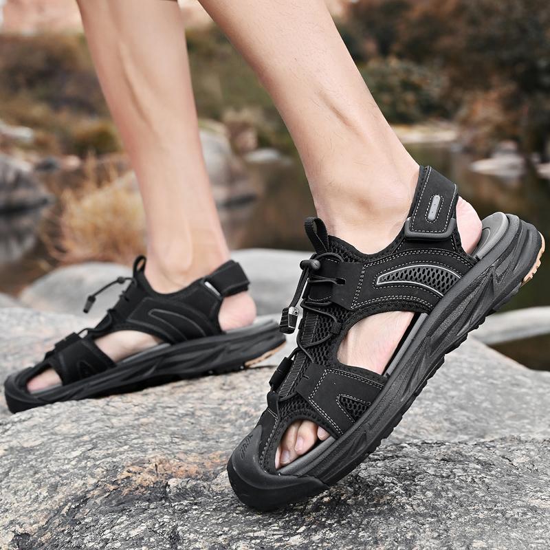 Fashion Men Vintage Style Casual Hollow Out Sandals Summer Handmade Mens Footwear Male New Fashion Beach Flats Outdoor Wading Aqua Shoes