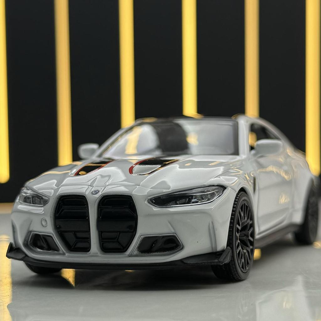 ACB1 1:36 BMW M4 CSL Sport Car Alloy Diecast Car Model Toy With Pull Back For Children Gifts Toy Collection D163