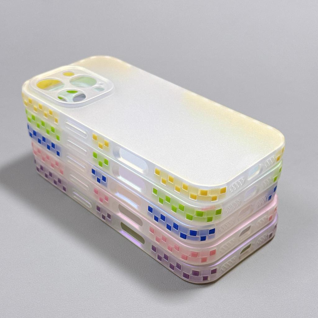 Applicable to iphone17PROMAX mobile phone case, laser matte semi-transparent Apple 16 side square anti-drop protective case