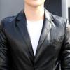 Anzugkragen Lederjacke Herren schwarz dreidimensionale aufgesetzte Tasche Jugend ohne Kapuze Frühling und Herbst lässige einreihige Jacke