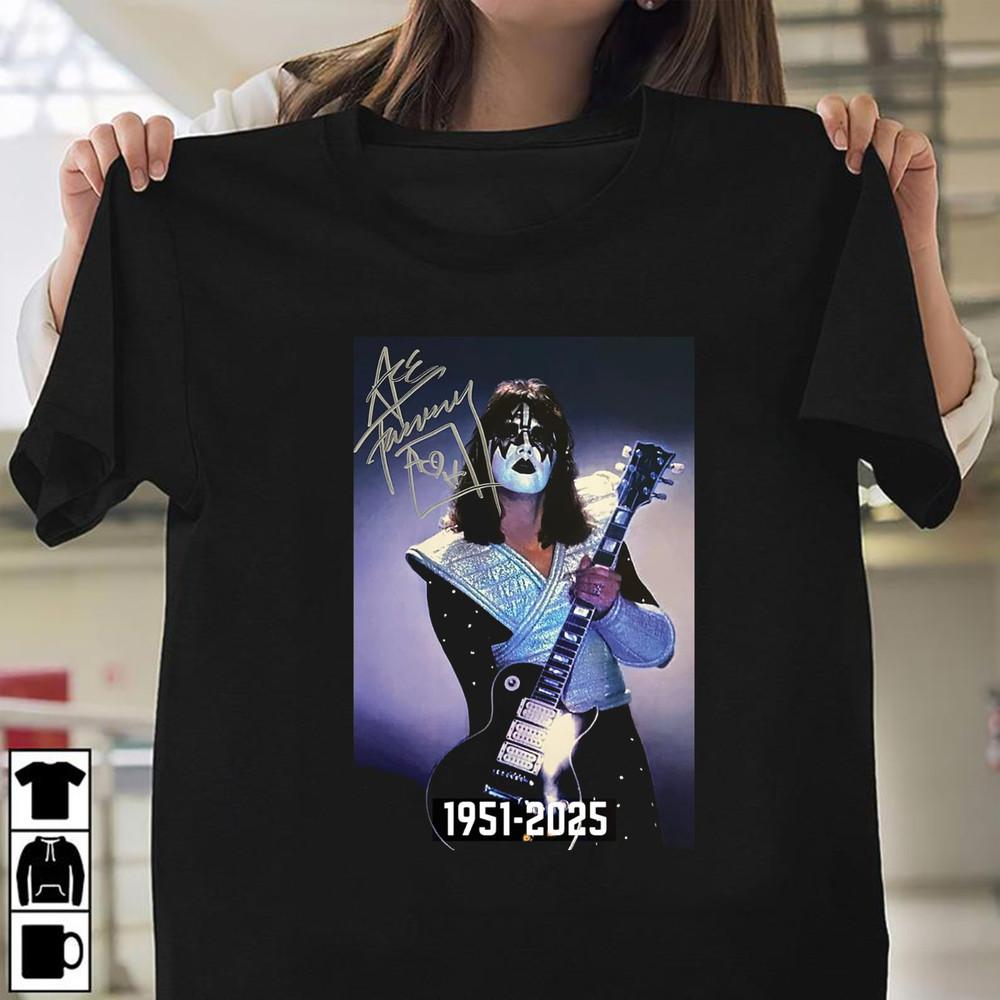Classic 1978 Black Beauty Ace Frehley Gift For Fans SIGNATURE T SHIRT Unisex T-Shirt S
