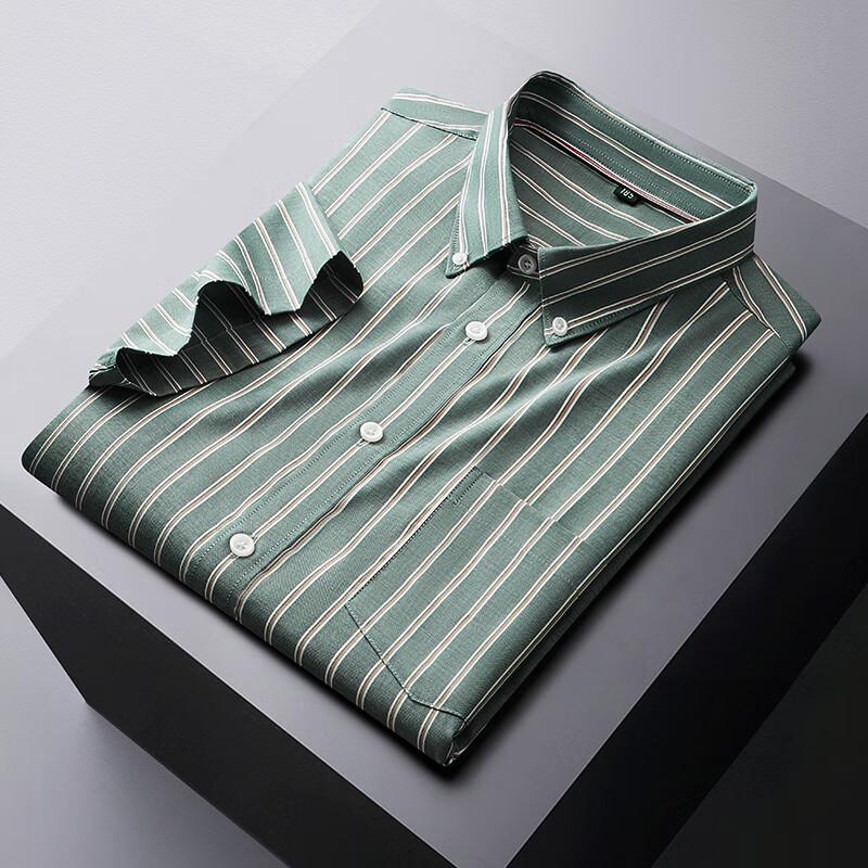 Dibenze Men's Plus Size Striped Cotton Short Sleeve Shirt