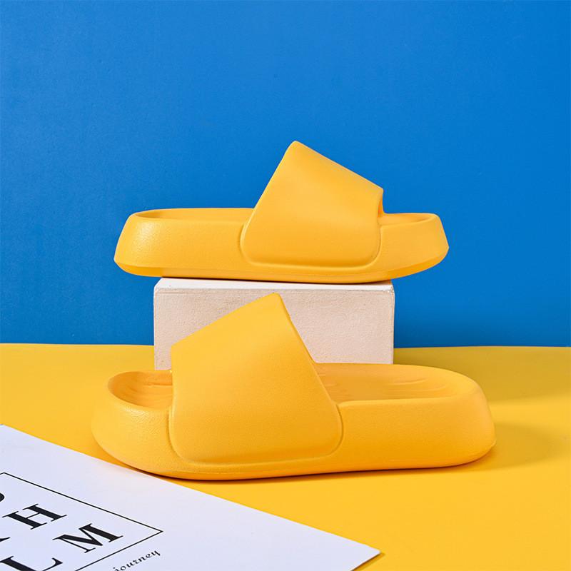 Comfortable Eva Cartoon Design Kid's Slippers For Boys And Girls Summer Wear