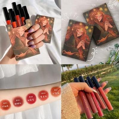 Sada rtěnek Cigarette Lip Gloss Set Matte Red Tint pro make-up rtů Dlouhotrvající vodní zrcadlo 5 kusů, 5KS-02
