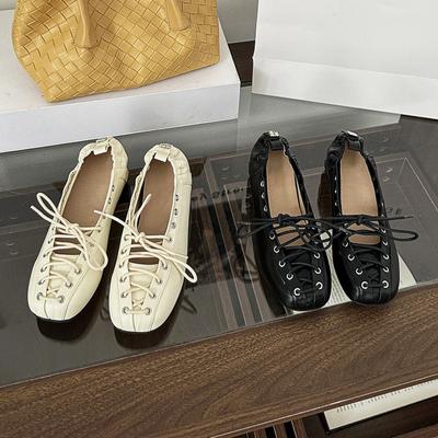 Sapatos Femininos Casuais da Moda Estilo Francês 2025 Novos Versáteis Baixos Vintage Britânico Tira Cruzada Sapatos Pequenos de Couro